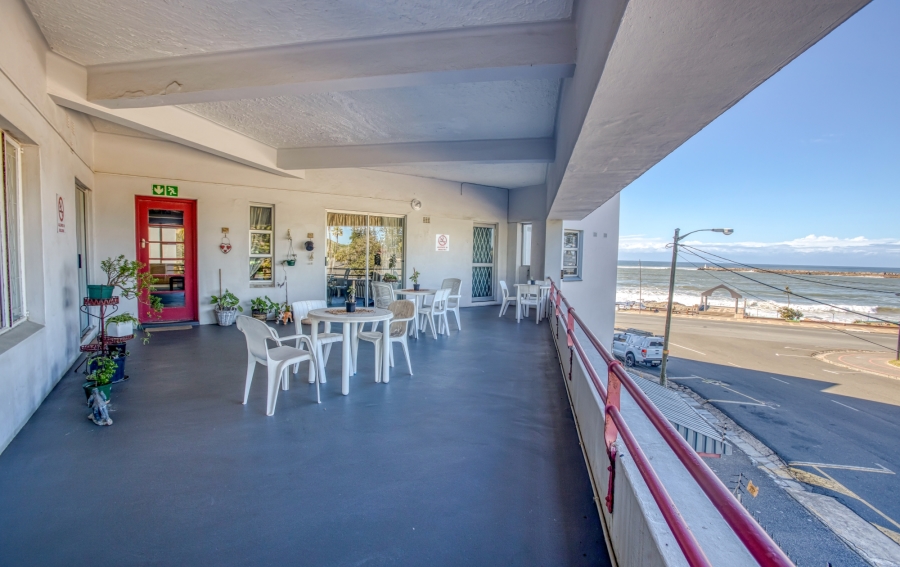 1 Bedroom Property for Sale in Quigney Eastern Cape